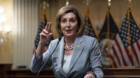 Pelosi arrives in Armenia amid deadly conflict