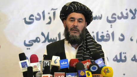 Bashir Noorzai speaks during his release ceremony at the Intercontinental Hotel in Kabul, Afghanistan, September 19, 2022.