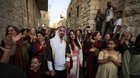İsrail, yabancıların Filistinlilere aşık olduklarını bildirmelerini istiyor
