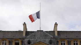 French mayors refuse to lower flags for Queen