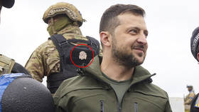 La photo d’un garde de Zelensky portant des insignes nazis a disparu — RT Russie et ex-Union soviétique