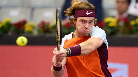 Rublev storms into Spanish final (VIDEO)