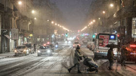 Le Pen issues grim winter forecast