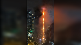 Tower block catches fire in Istanbul (VIDEOS)