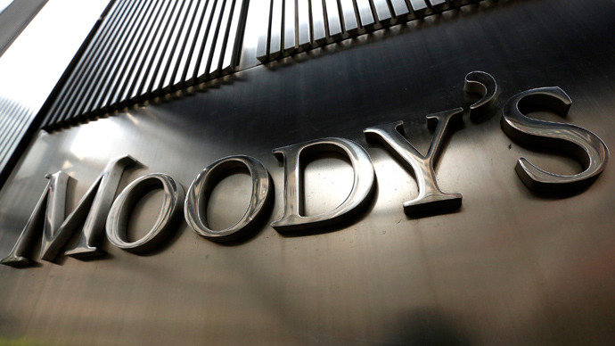 Moody’s strips Britain of top-notch rating
