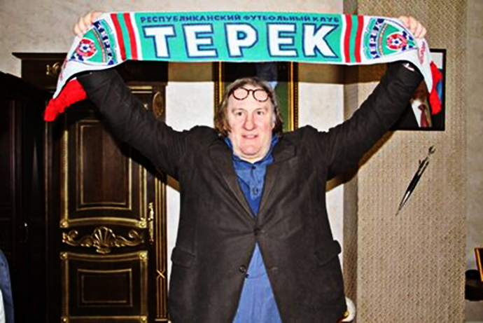 Depardieu said heâs a Paris Saint-Germain fan, but will back FC Terek Grozny (Image from official FC Terek's twitter page @fcterek)