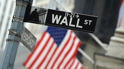Bonus bite: Wall Street bankers fear lower pay in 2013