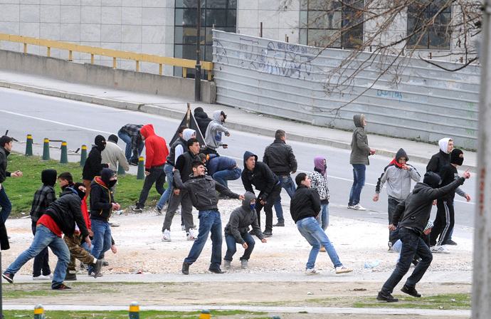 Ethnic Albanians clash with Macedonian riot police during a demonstration in Skopje on March 2, 2013 (AFP Photo / Robert Atanasovski)