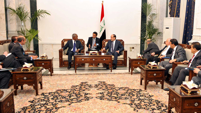 A handout picture released by the Iraqi prime minister's office on July 10, 2012, shows UN-Arab League peace envoy Kofi Annan (top L) meeting with Iraqi Prime Minister Nuri al-Maliki in Baghdad on July 10 (AFP Photo / HO)