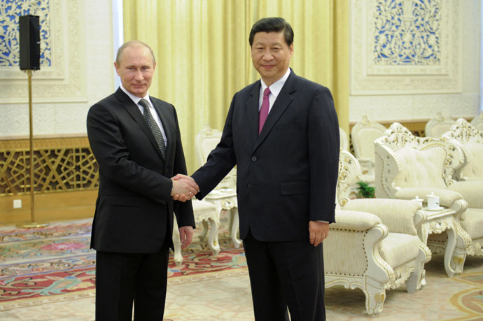 Russian President Vladimir Putin and Xi Jinping, June 6, 2012.(RIA Novosti / Alexsey Druginyn)