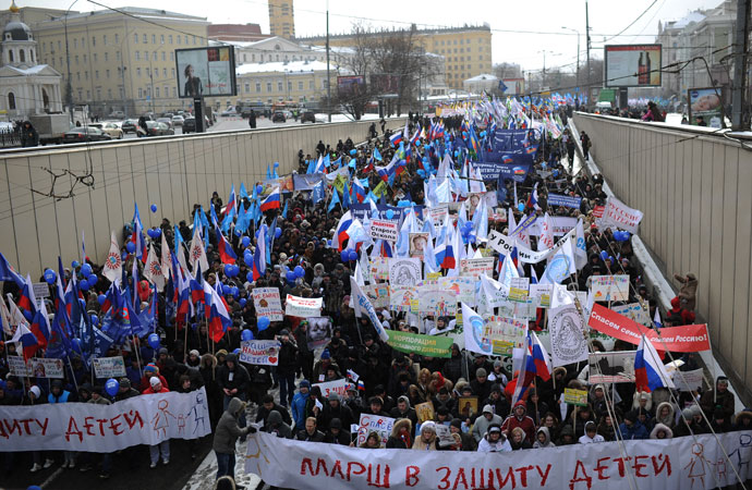 Participants in the march in defense of children on Moscow's Arbat Square.(RIA Novosti / Ramil Sitdikov)