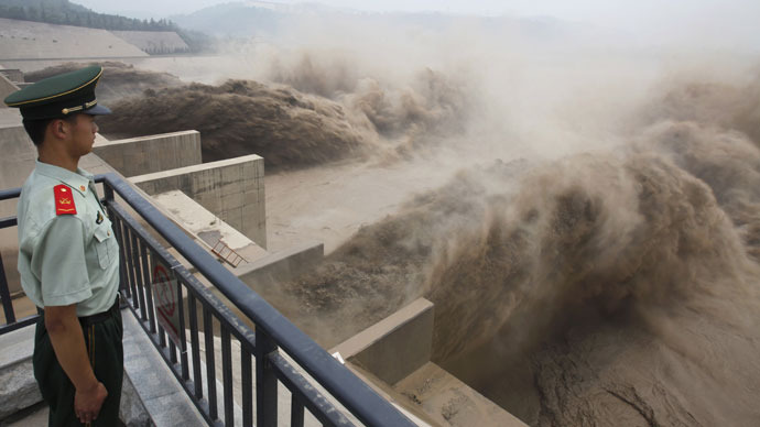 28,000 Chinese waterways dry up amid pollution tidal wave