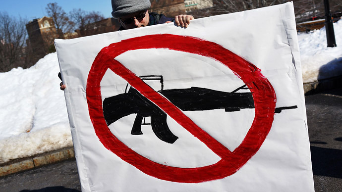 Connecticut governor signs tough gun control law
