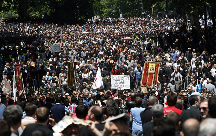 Orthodox Christian activists march before clashes with gay rights activists at an International Day Against Homophobia and Transphobia (IDAHO) rally in Tbilisi, May 17, 2013. (Reuters)