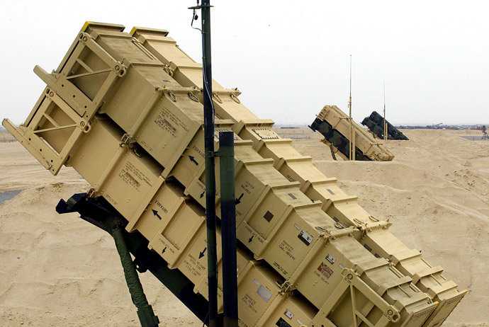 Patriot Missiles stand at the ready at a classified launch area in the southern Kuwaiti desert. (AFP Photo)