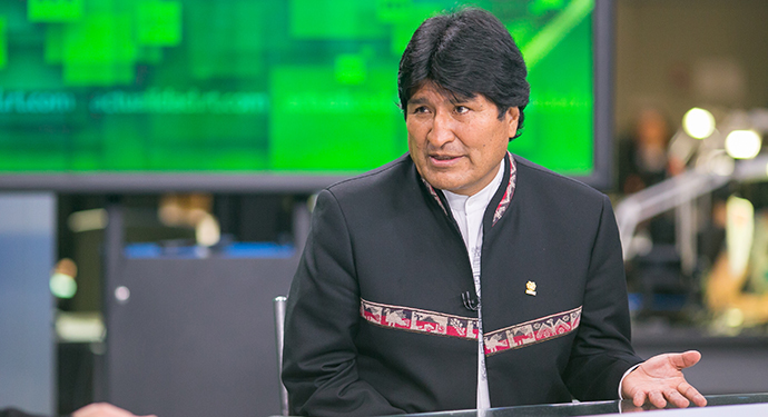 Bolivian president Evo Morales visiting RT Spanish TV channel (RT photo / Semyon Khorunzhy)