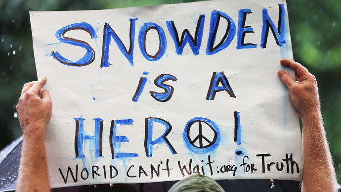 Russia ready to consider asylum for NSA whistleblower Snowden