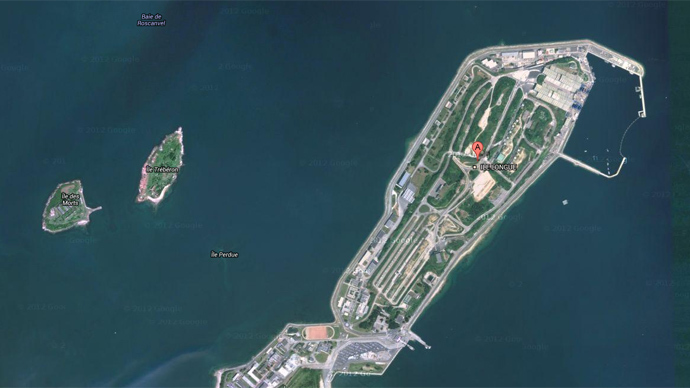 French nuclear submarine base at the Ile Longue island. (Image from Google Maps)