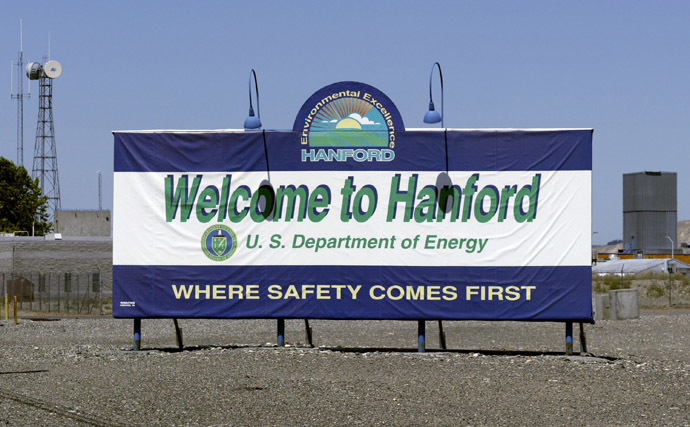 A sign is seen as you enter the world's largest environmental cleanup project at the Hanford Nuclear Reservation 30 June, 2005 near Richland, Washington. (Jeff T. Green/Getty Images/AFP)