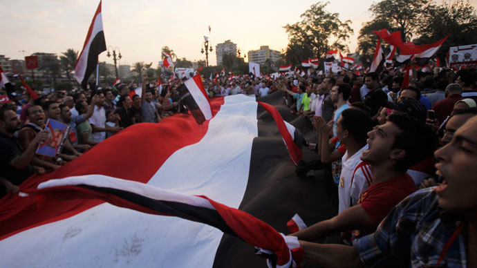 Protesters opposing Egyptian President Mohamed Mursi shout slogans during a demonstration in front of the Presidential Palace "Qasr Al Quba" in Cairo July 2, 2013.(Reuters / Amr Abdallah Dalsh)