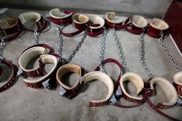 Leg shackles are seen on the floor at Camp 6 detention center, at the U.S. Naval Base, in Guantanamo Bay, Cuba (Reuters / Brennan Linsley / Pool)