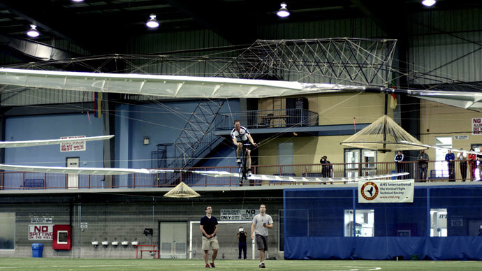 Canadian engineering duo claim $250,000 prize for first human-powered helicopter (VIDEO)