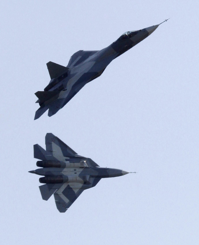 Sukhoi T-50 jets (Reuters/Sergei Karpukhin)