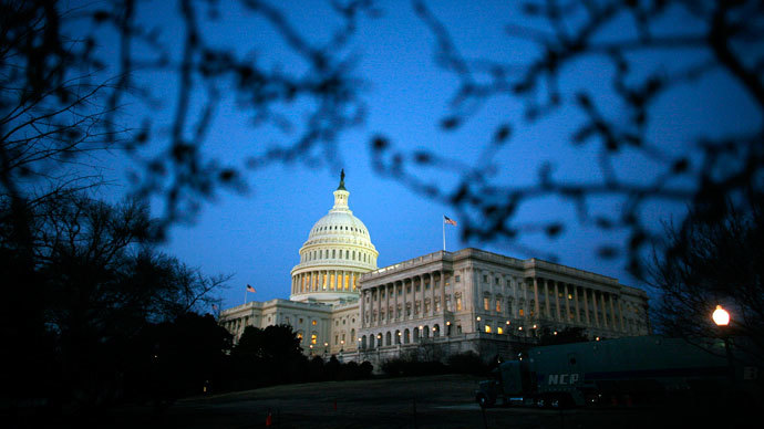 Senate threatens to sanction countries that aid Snowden