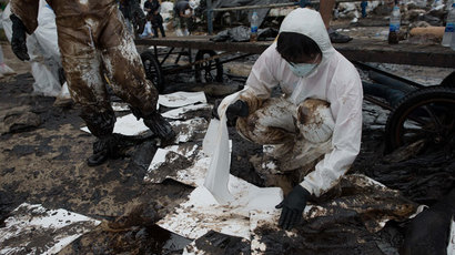 North Dakota failed to inform the public of 100s of oil spills over last two years - report