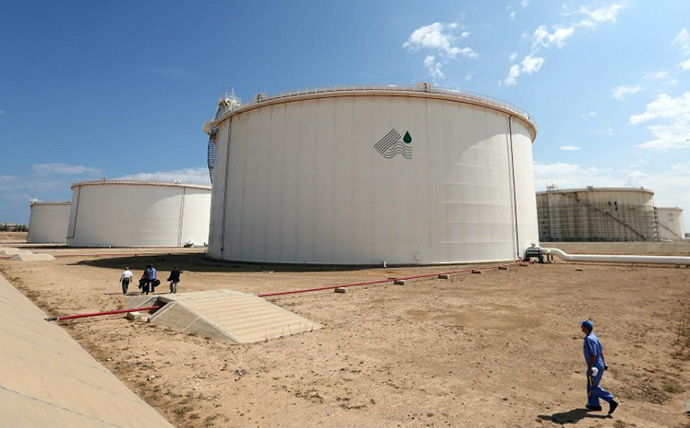 A general view shows the Zawiya oil installation on August 22, 2013 in Zawiya, Libya. (AFP photo / Mahmud Turkia)