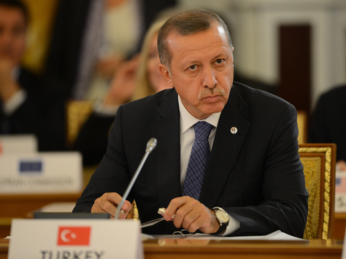 Turkeyâs Prime Minister Recep Tayyip Erdogan attends a working meeting of the G20 summit of heads of state and government, heads of invited states and international organizations in Saint Petersburg (AFP Photo)