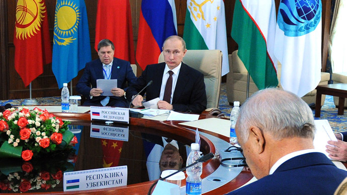 Russian President Vladimir Putin (C) at the 13th Summit of the Shanghai Cooperation Organisation (SCO) in Bishkek. (RIA Novosti/Michael Klimentyev)