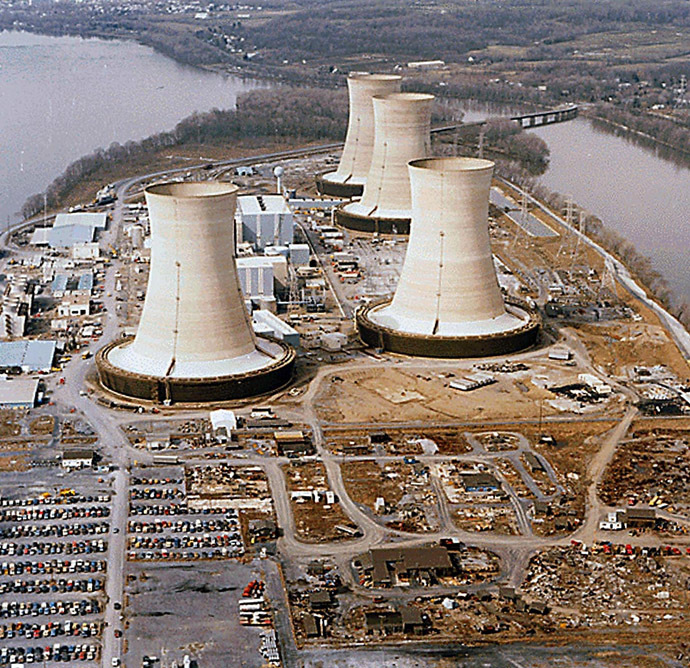 This file photo taken 11 April 1979 shows a view of the Three Mile Island Nuclear Power Plant near Harrisburg, Pennsylvania. (AFP Photo)