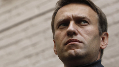 Leading Russian bank sues newspaper over Navalny connection claims