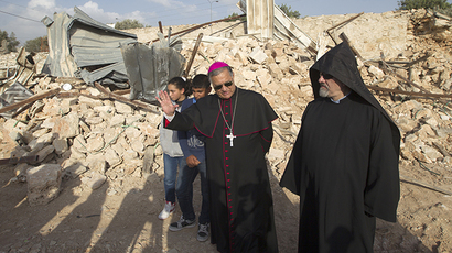 Israel to demolish Bedouin village for national-religious Jewish town