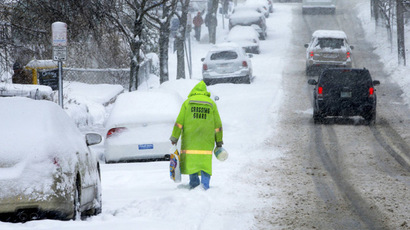 21 inches of snow as Mass. closes offices, threat of flooding in Boston (PHOTOS)