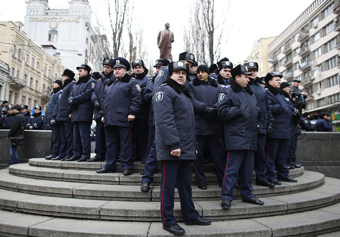 Interior Ministry officers gather during a rally held by supporters of EU integration in Kiev, December 1, 2013. (Reuters / Stoyan Nenov)