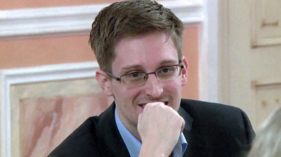 Oliver Stone to direct Snowden movie