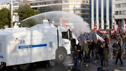 Turkish police fire water cannon at rally against ‘Internet censorship’ law (PHOTOS)