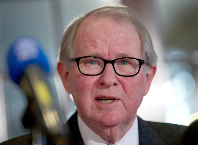 South African lawyer and member of the legal team appointed by the Egyptian Freedom and Justice Party, John Dugard, attends a press conference in London on January 6, 2014. (AFP Photo/Andrew Cowie)