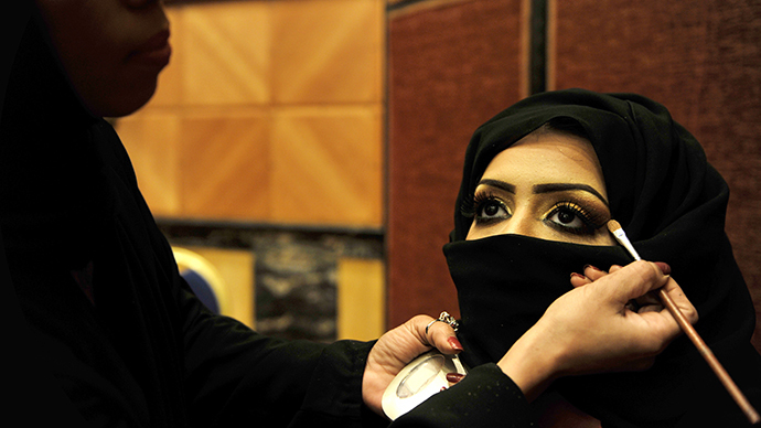 Blame makeup: Molestations in public are 'women’s own fault', Saudi poll shows