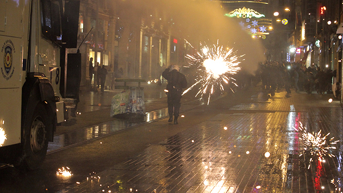Turkish police fire water cannon at rally against ‘Internet censorship’ law (PHOTOS)