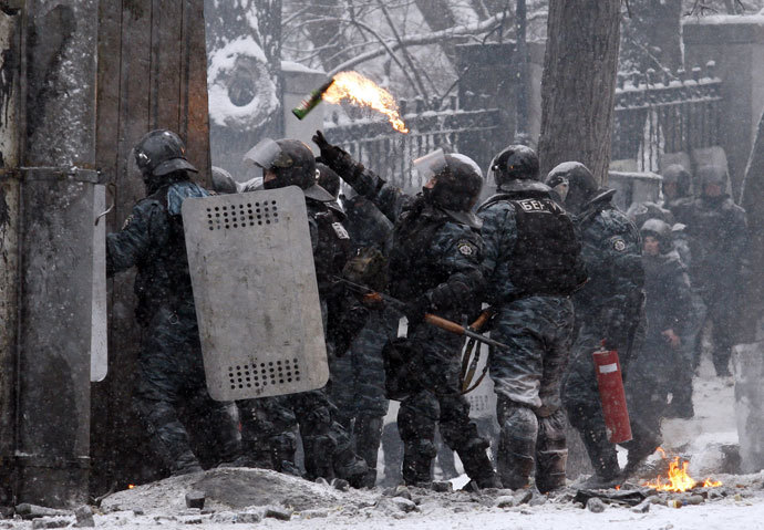 January 22, 2014 ( AFP Photo / Yuriy Kirnichny)