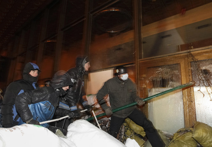 Riots near the House of Ukraine, Kiev, January 26, 2014. (Reuters/Vasily Fedosenko)