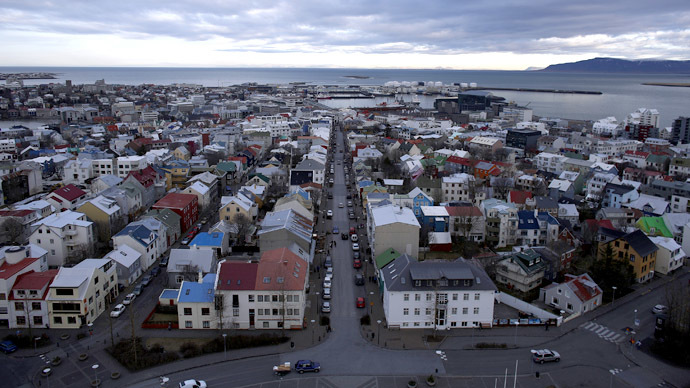 Strategic failure: Iceland allowed 2008 bank collapses to support households