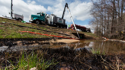 Exxon oil spill town 'deserted land', residents still getting sick, forced to abandon homes