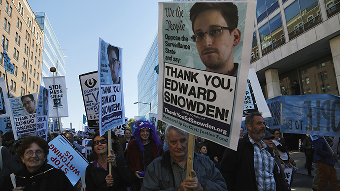 Ron Paul launches clemency petition for Edward Snowden