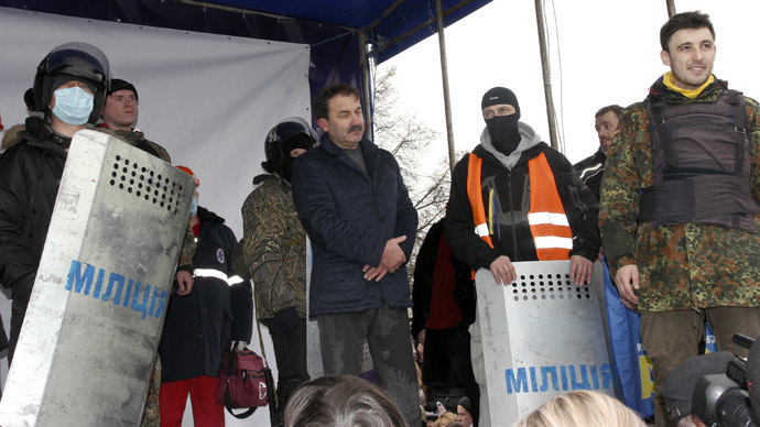 Rioters thrashed, handcuffed governor of Ukrainian region to make him resign