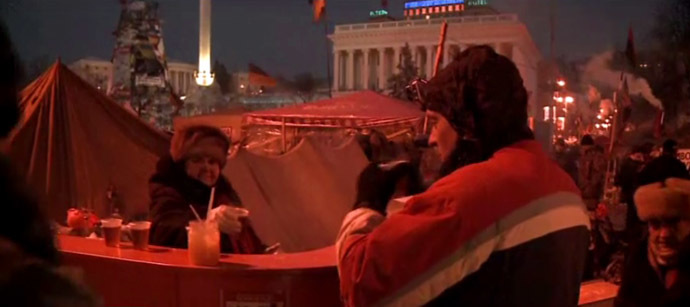 RT video still: Free tea place on Independence Square (Maidan).