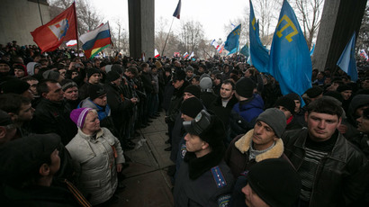 Self-defense forces ranks swell in anticipation of Crimea showdown with radicals